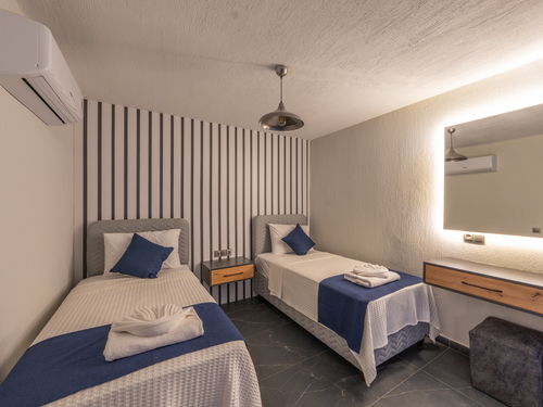  gece  -  Kasım
  | Kalkan’da 8 Kişilik Lüks Villa, Özel Isıtmalı Havuz ve Merkezi Konum